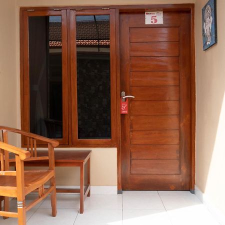 Reddoorz Near Buleleng Harbour 2 Hotel Singaraja  Bagian luar foto