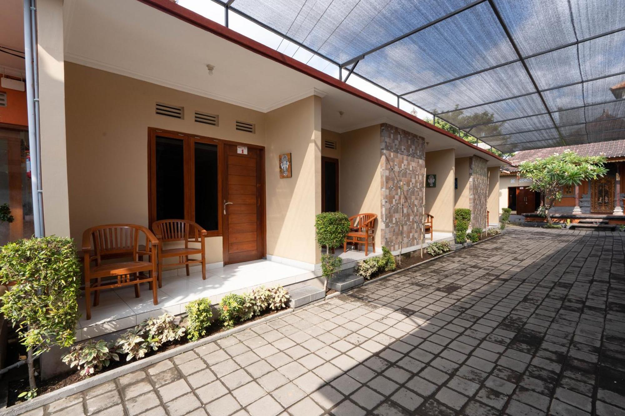 Reddoorz Near Buleleng Harbour 2 Hotel Singaraja  Bagian luar foto